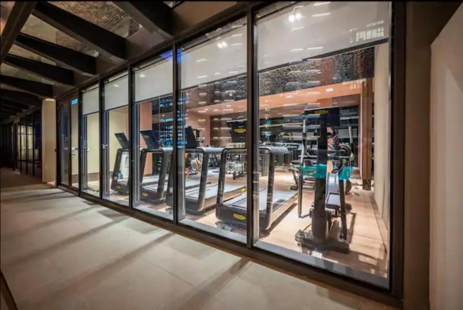 The Metropole -Complex "Opera, Crest, Galleria " -Free Pool-Gym-Sauna Room-Yoga Room Ho Chi Minh-byen Eksteriør bilde